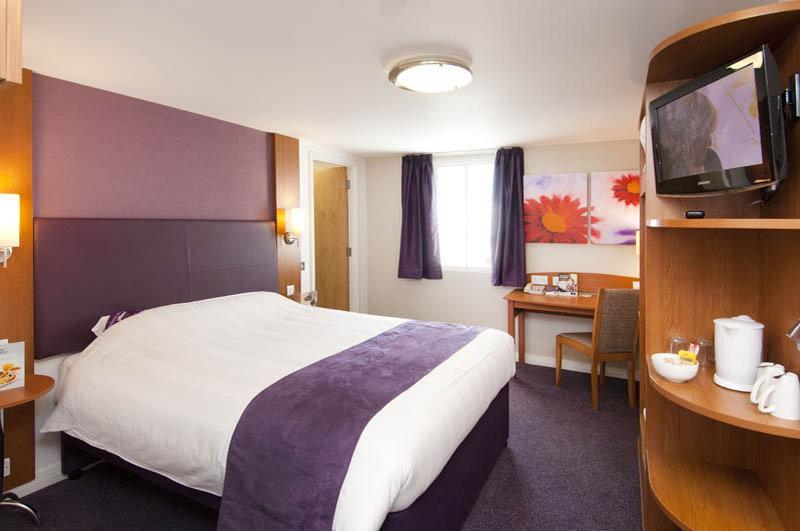 Premier Inn London Ruislip Exteriér fotografie